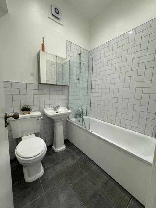 Spacious Flat In Sheffield City Center Gs304 Exterior foto